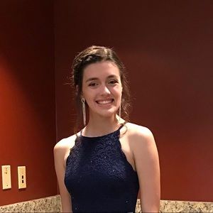 Meet your Posher, Izzy